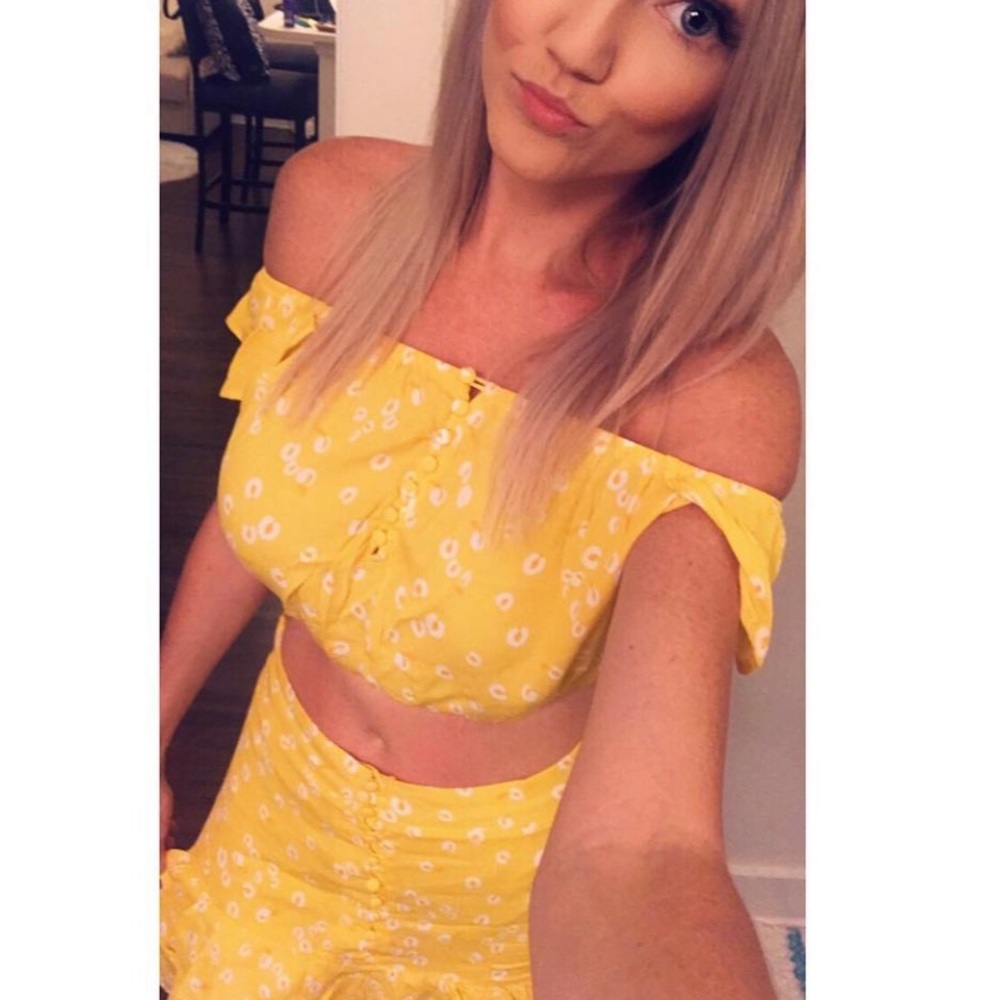 Two piece yellow skirt set